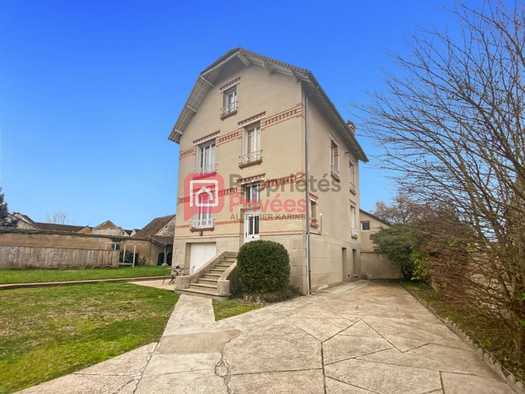 SENS Maison Soucy 9 pièce(s) 165 m2 4