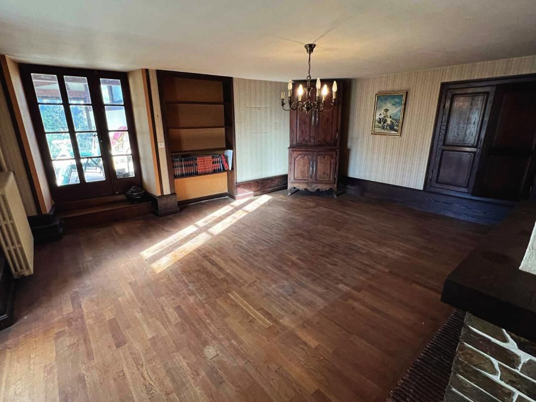 SAINT-SULPICE-D'EXCIDEUIL Maison St Sulpice D Excideuil 11 pièce(s) 190 m2 4