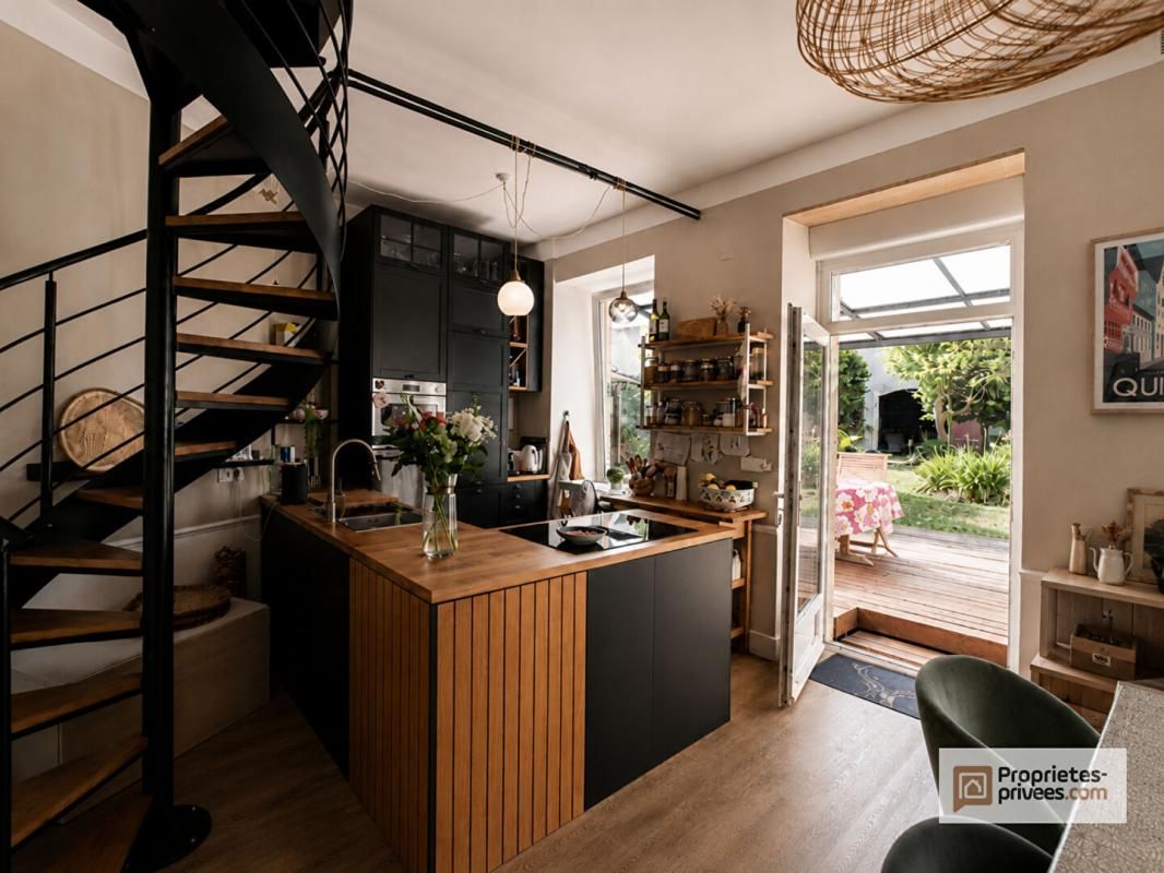 QUIMPER Quimper Centre : Duplex 160 m² avec jardin, studio indépendant et dépendance 3