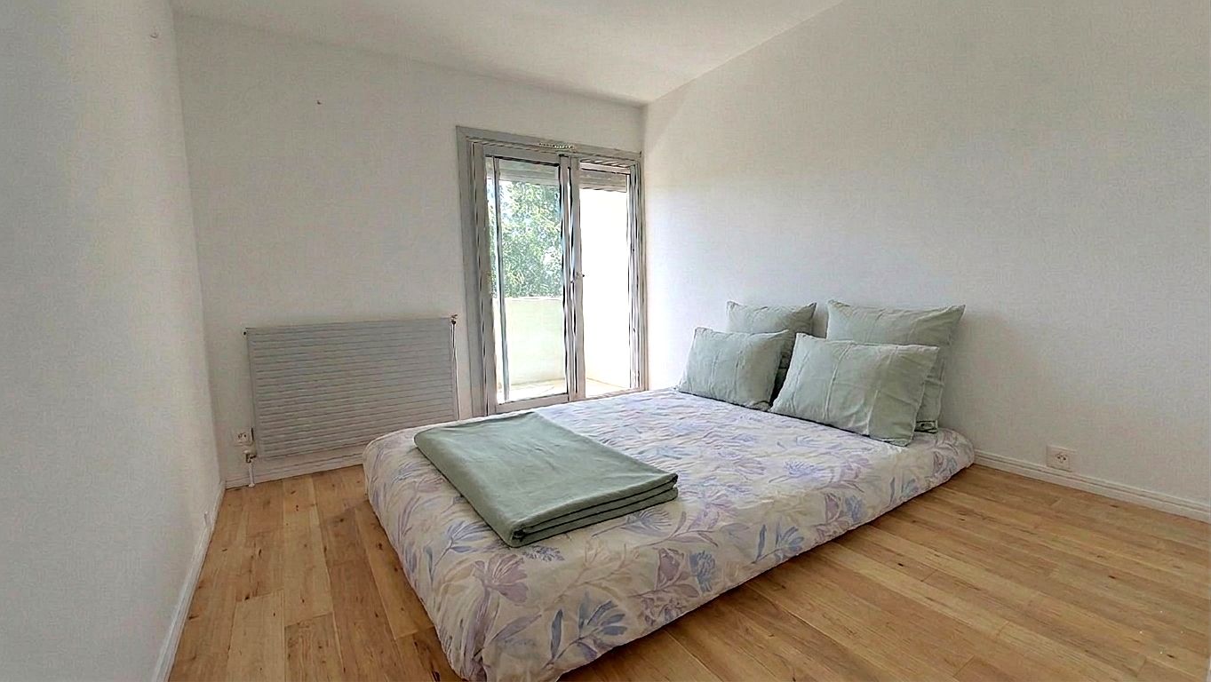 PESSAC Appartement lumineux 71m² avec grand balcon sans vis-à-vis 4