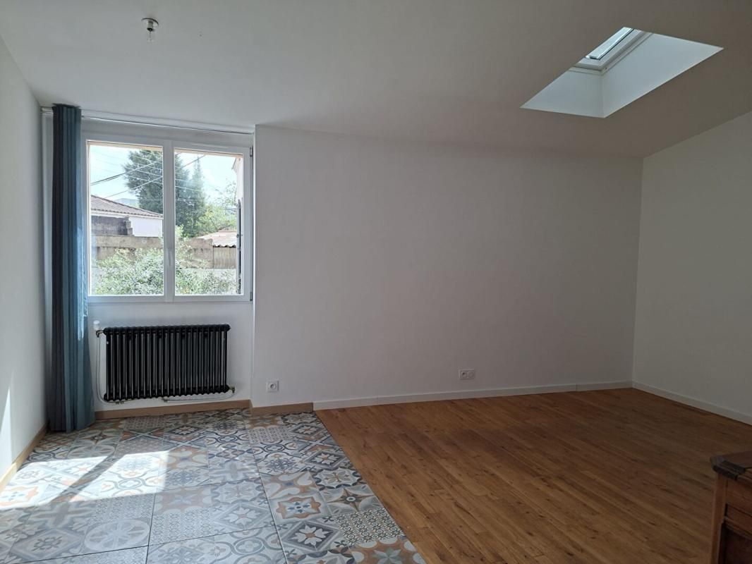 NANTES Appartement Nantes 3 pièce(s) 789 m2 2