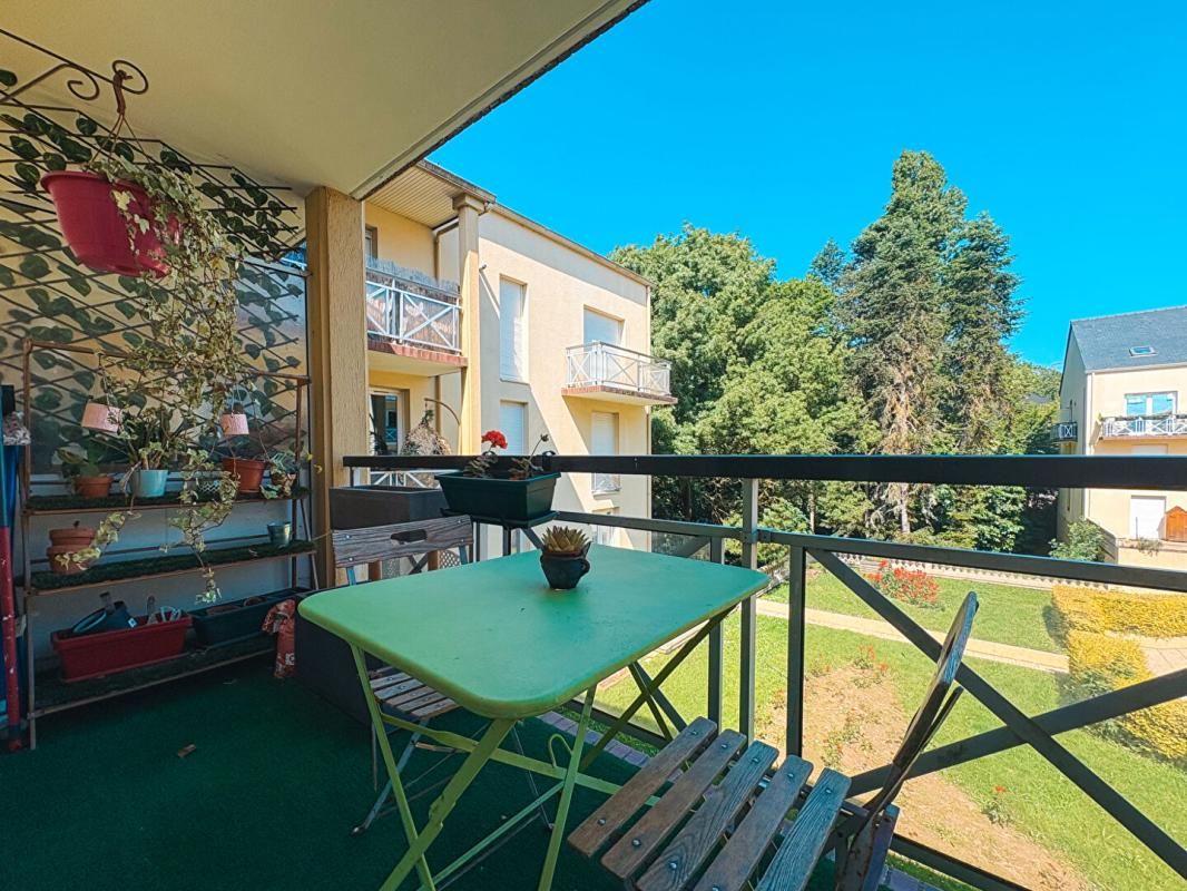 NANTES Appartement 2 chambres avec balcon et box - Bord de Sèvres 1