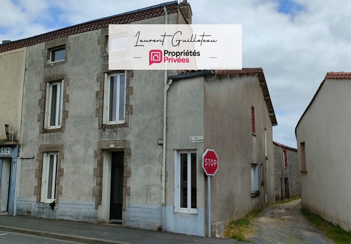 SAINT-MALO-DU-BOIS Maison Saint Malo du Bois 5 pièces 135 m2 1
