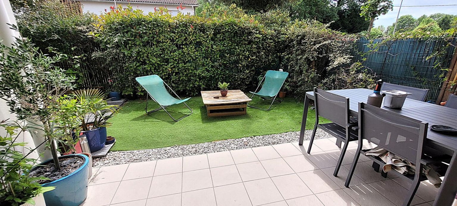 PESSAC Appartement T3 double terrasse dans résidence sécurisée avec place parking 3