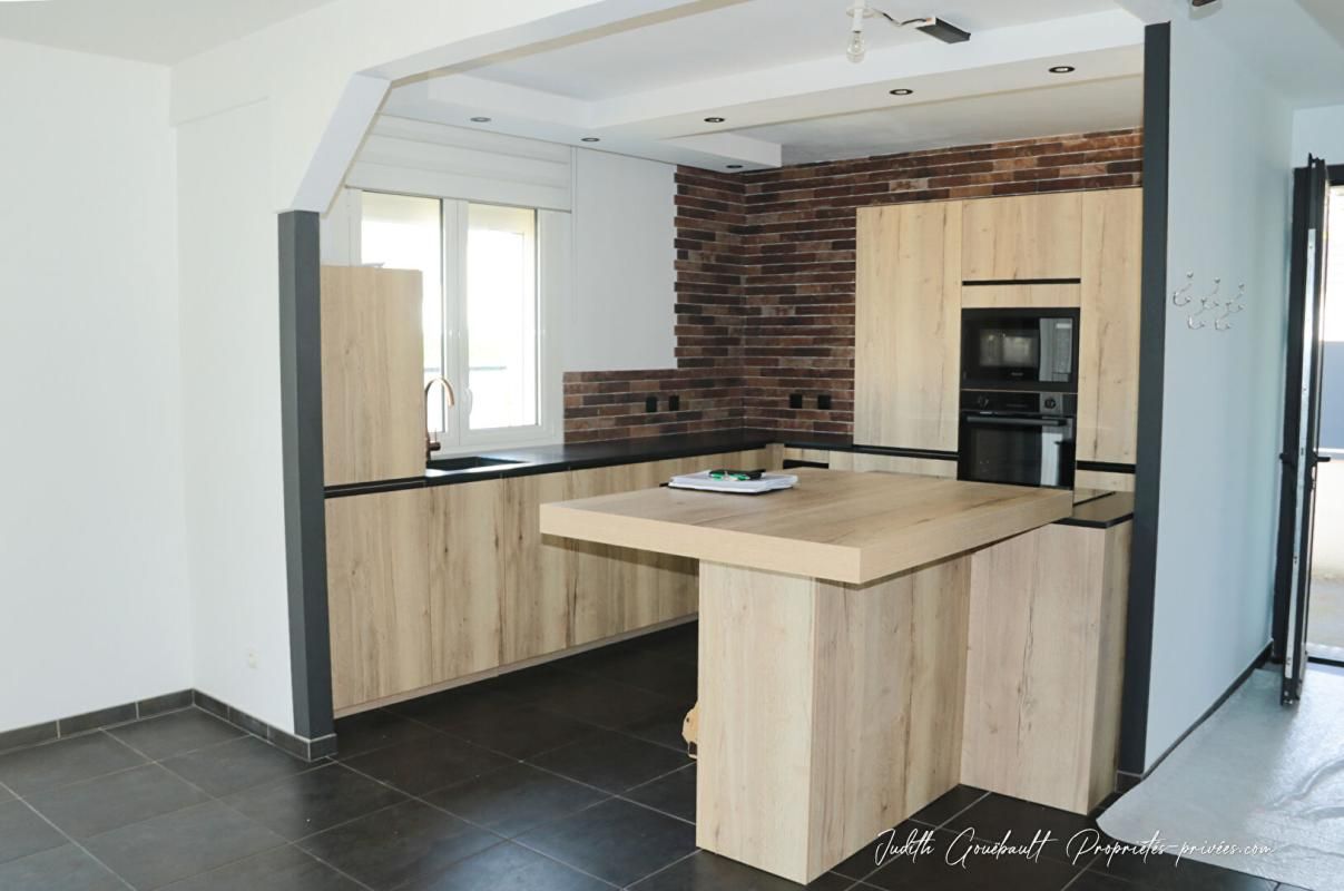 PLOUMAGOAR Maison contemporaine Ploumagoar 133m2 4