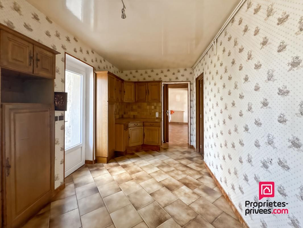 PRECY-SOUS-THIL Maison Dompierre en Morvan 2 chambres avec terrain et dépendance 4