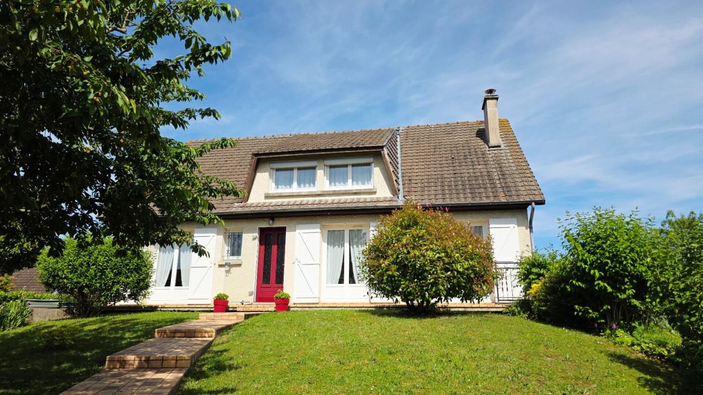 MAISON DE 162M² 7 PIECES 6 CHAMBRES SOUS-SOL GARAGE JARDIN