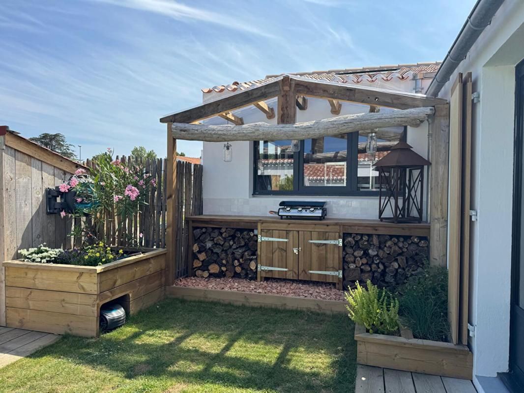 L'ILE-D'YEU MAISON FAMILIALE SOIGNEE PORT JOINVILLE 2