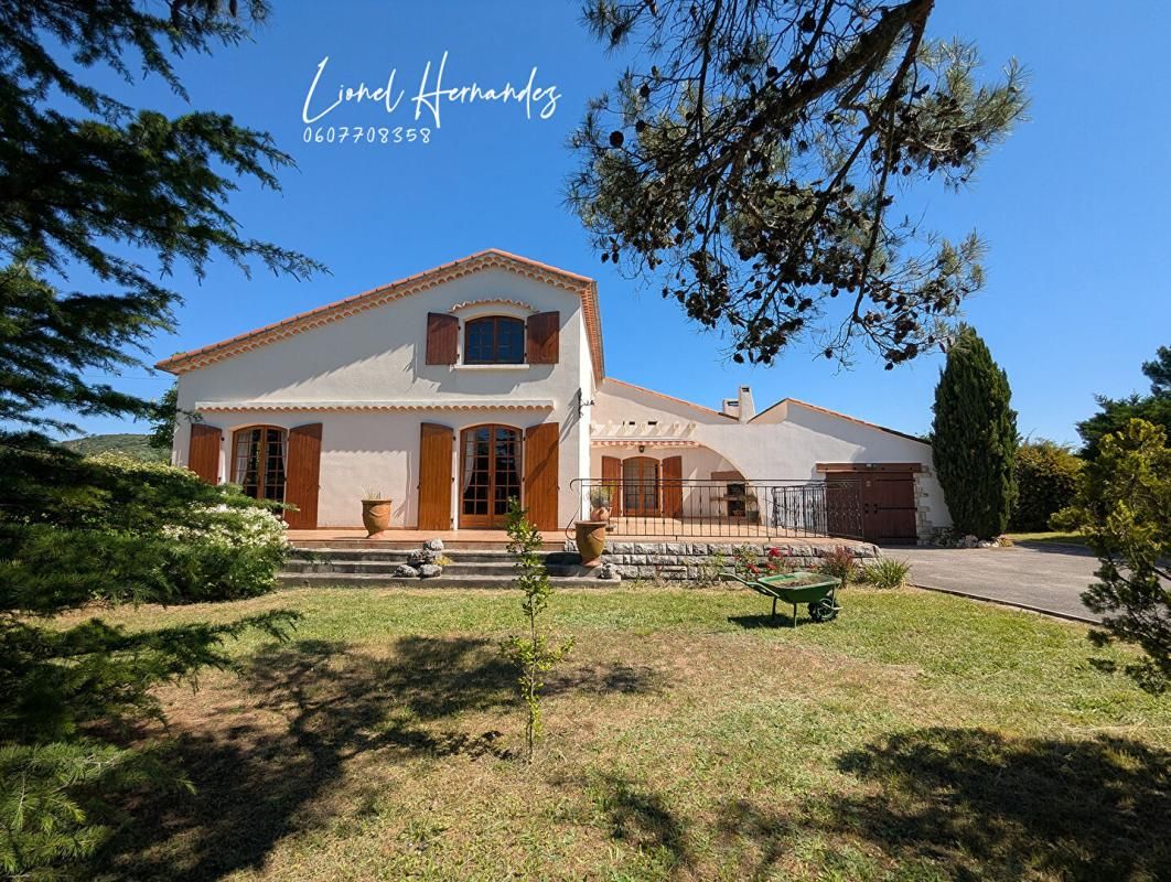 SAINT-PRIVAT-DES-VIEUX Maison de caractère de plain-pied - 130 m² - Terrain plat de 2411 m² - Saint-Privat-des-Vieux (Mazac) 2