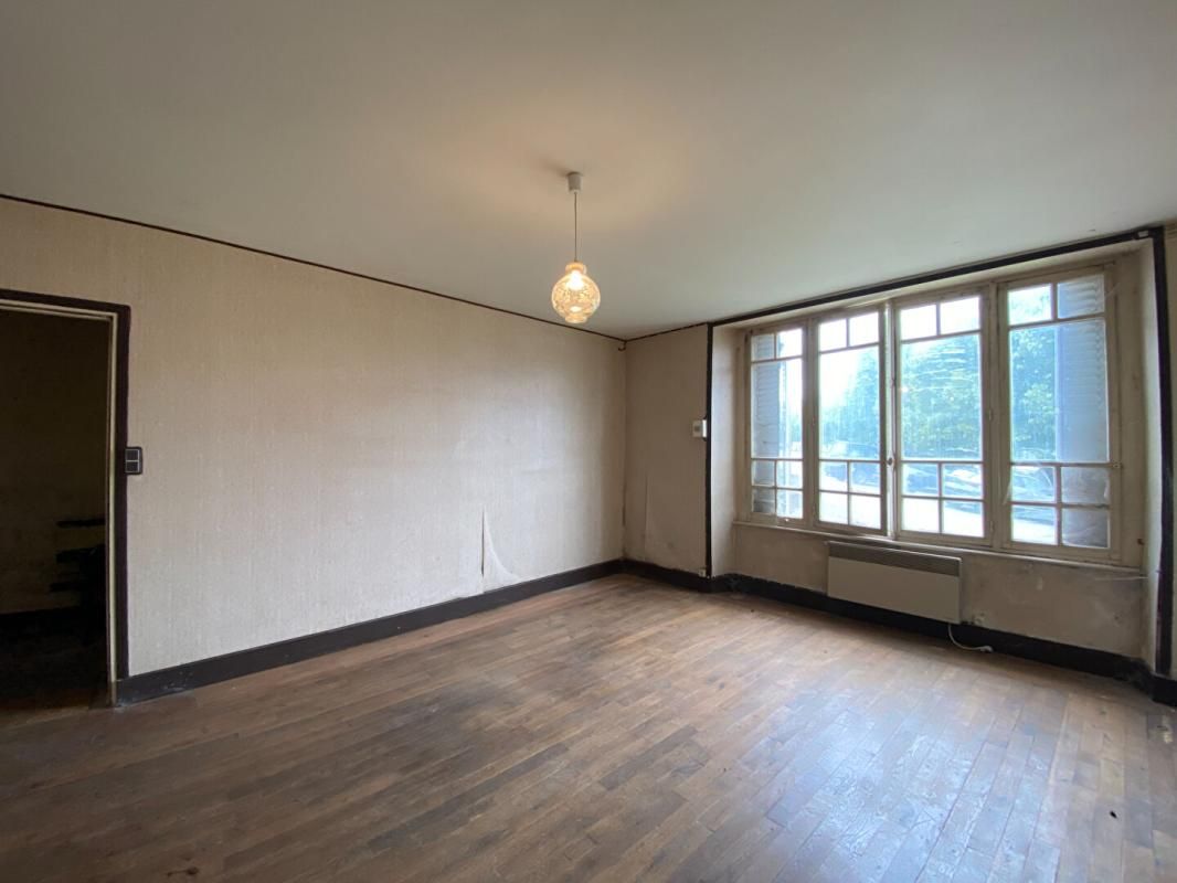 GIAT Maison 300 m² - Jardin - Hangar - Fort potentiel investissement 3