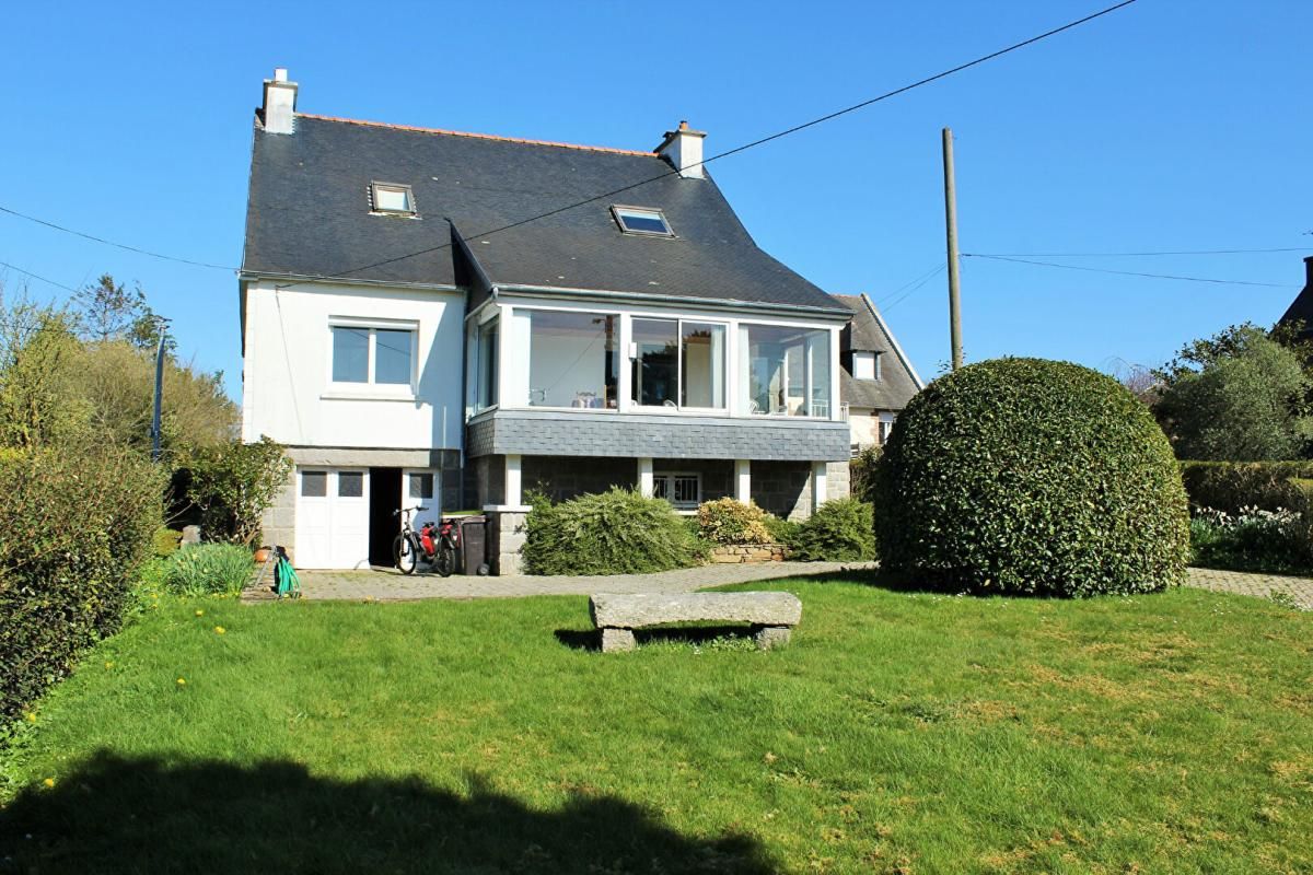 MAISON 6 pièces 129 m2 VERANDA SOUS-SOL JARDIN