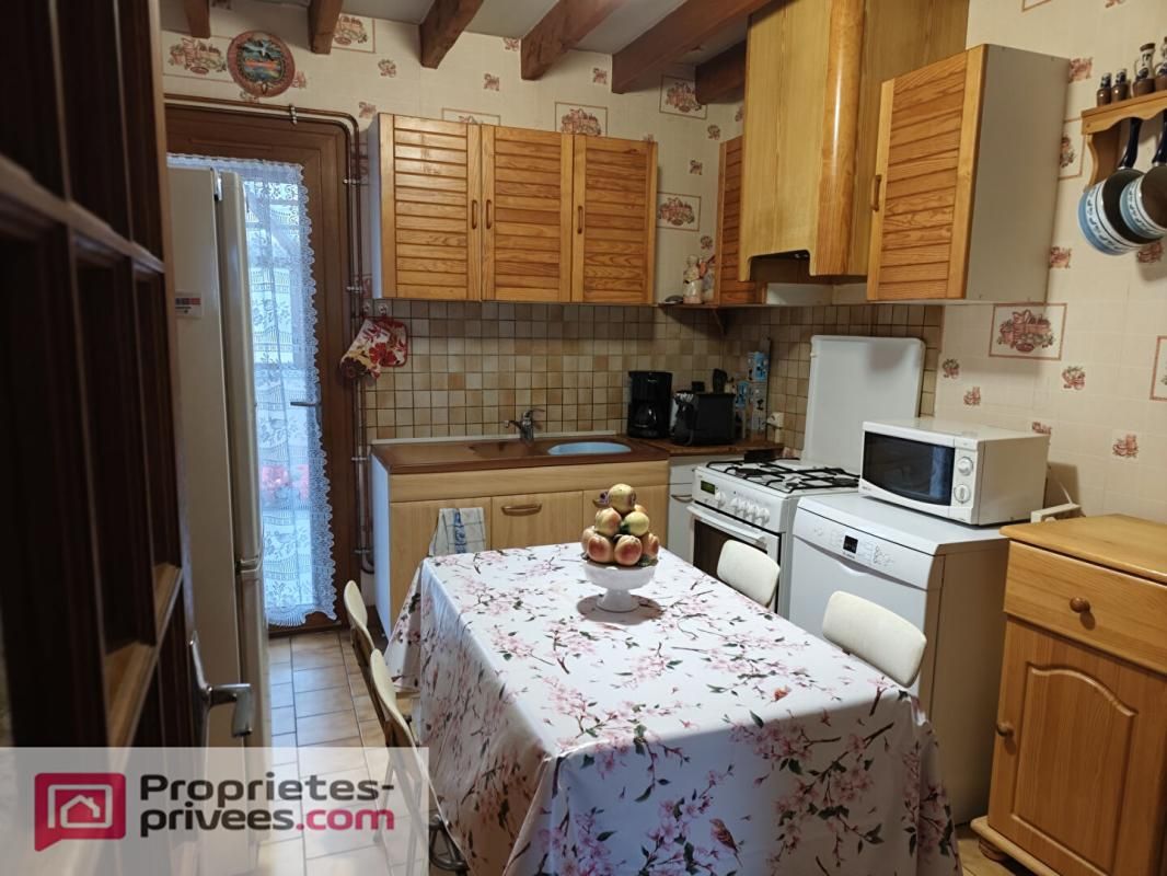 PIERRES Charmant pavillon avec 3 chambres 2