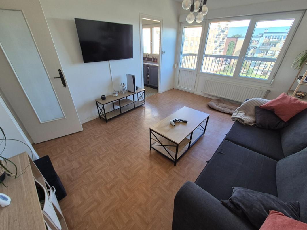 SAINT POL SUR MER Appartement St Pol Sur Mer  3 pièce(s) 57 m2 3