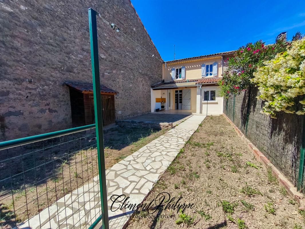 TREBES Capendu - Maison de caractère 136 m² avec double garage et jardin 2