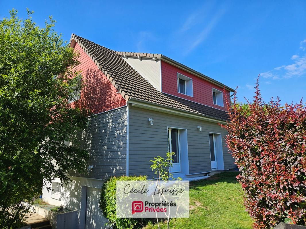 Pavillon viable de plain-pied en très bon état, sur sous-sol complet