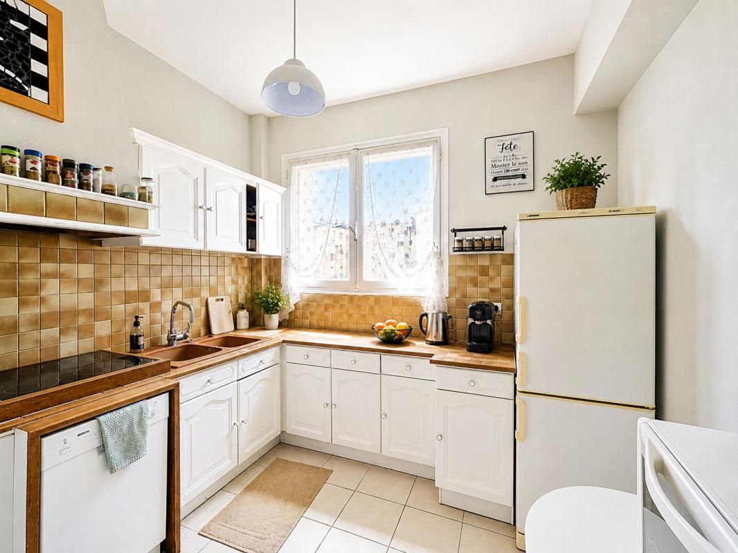 PERIGUEUX A vendre, appartement de type 5 dans l'hyper-centre de Périgueux 24000 3