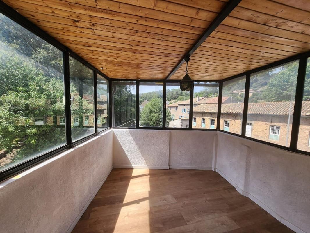 LE LUC LE LUC EN PROVENCE - Maison de village de 82m² avec balcon et véranda 2
