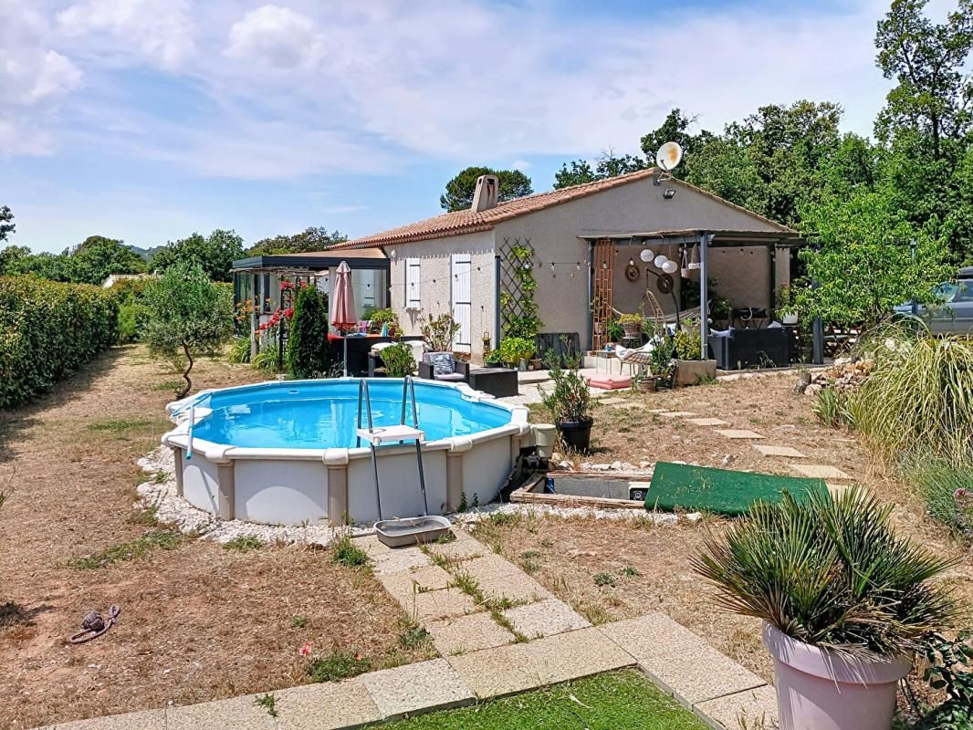 Maison T5 de 108 m2 sur 1705m² de terrain au calme - Camps La Source