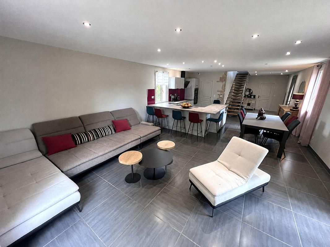 SAVIGNY SAVIGNY, maison 189m2 sur terrain  avec dépendance 3