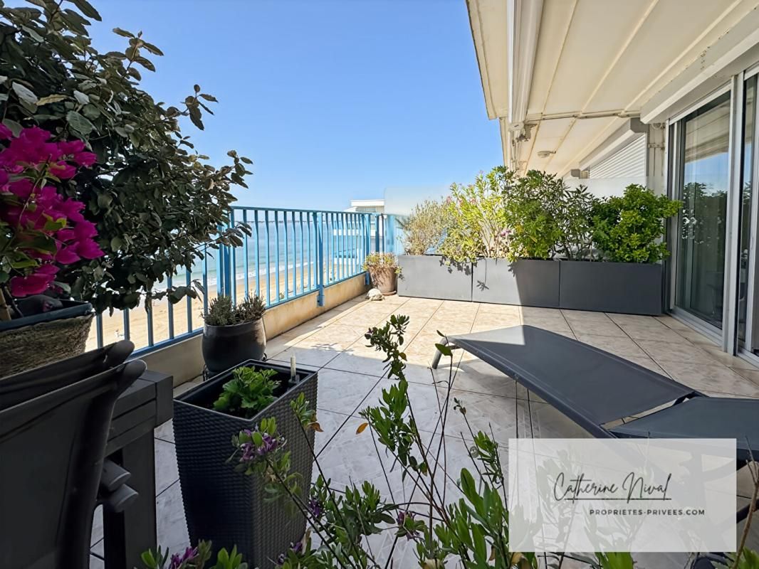 Appartement traversant , garage, cave , La Baule  quartier Lajarrige, face mer