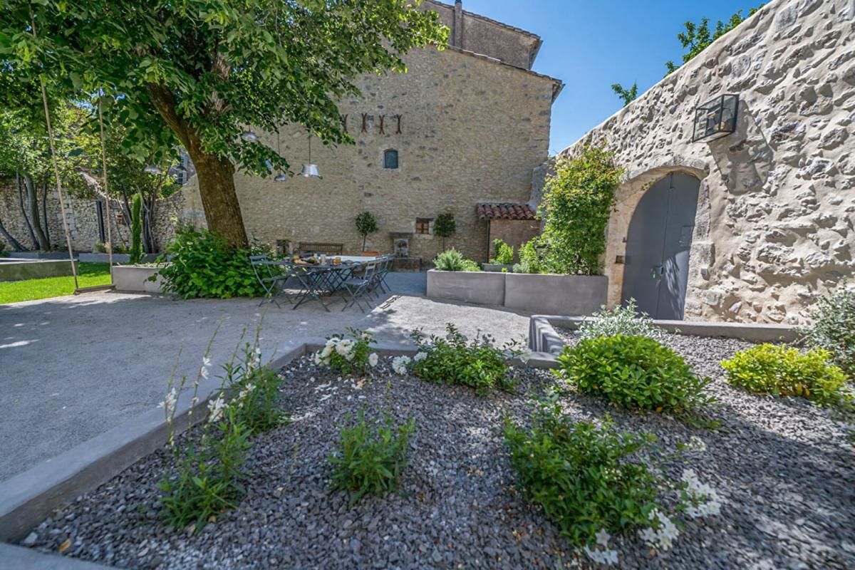UZES Demeure d'exception de charme 2
