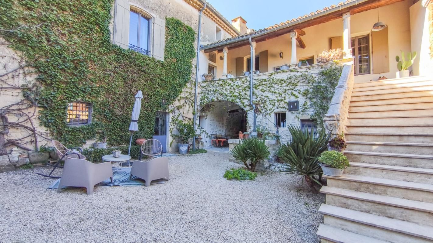 UZES Demeure d'exception de charme 3