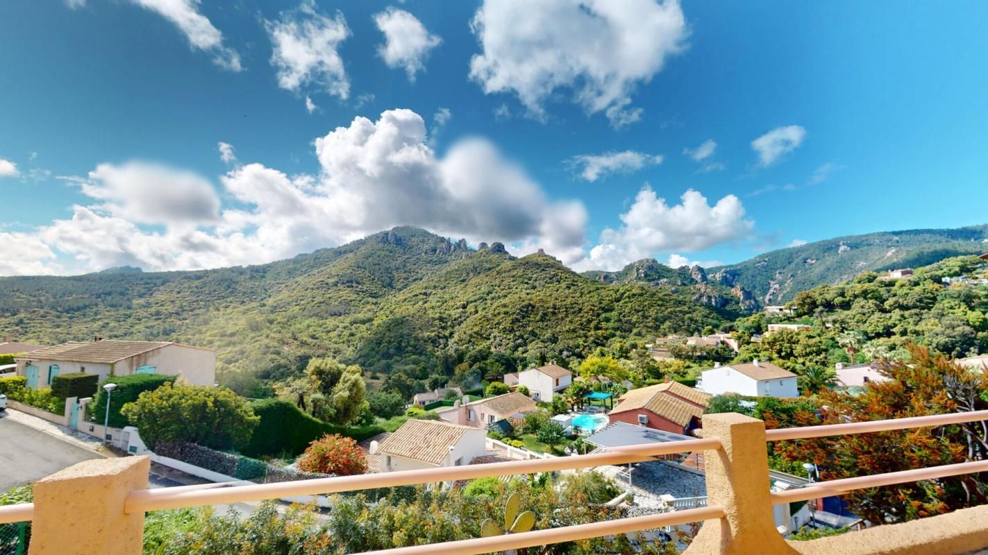 Maison Frejus 3 pièce(s) de  plain pied avec vue panoramique sur les roches rouges de l'esterel