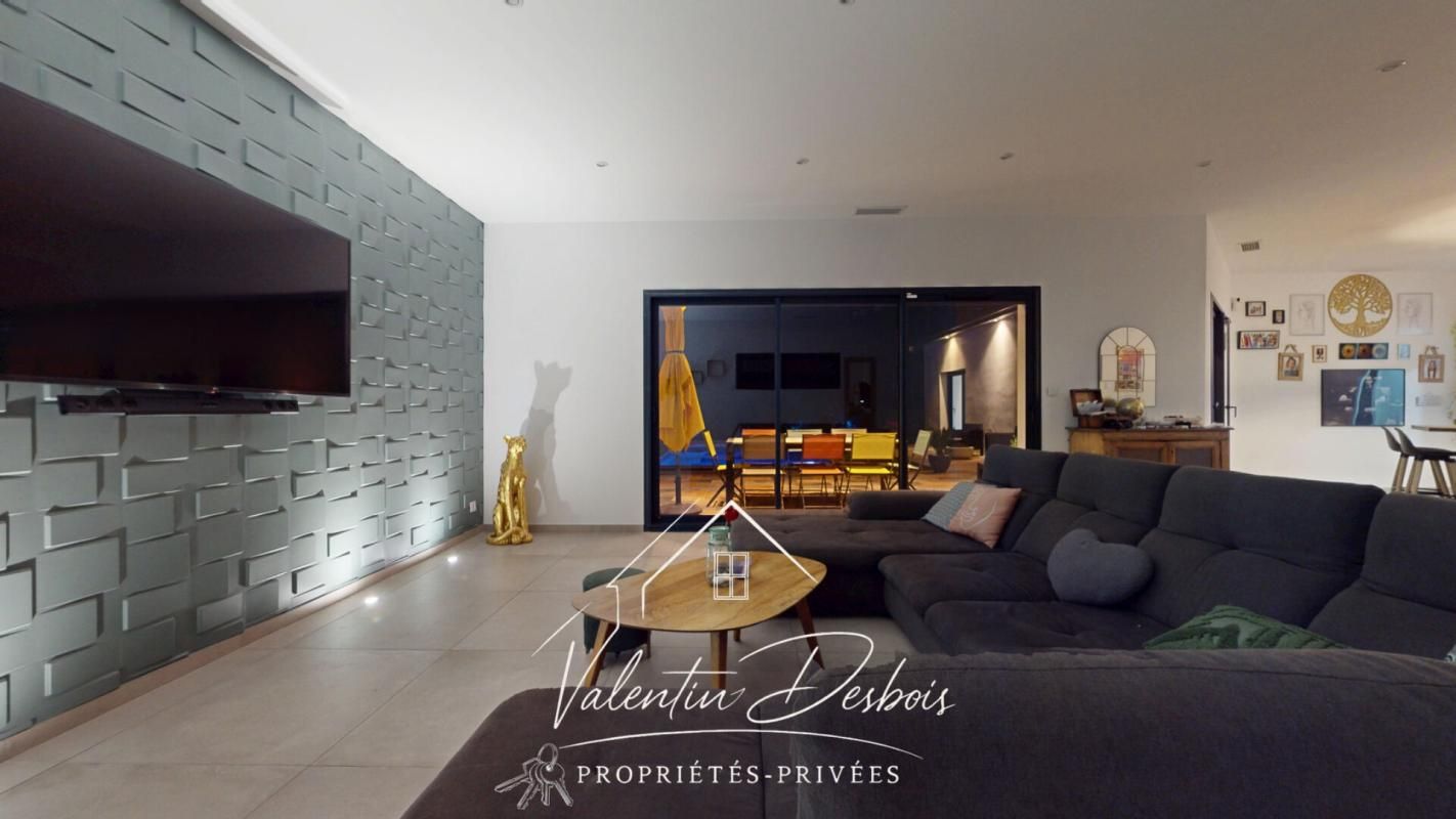 VILLARDONNEL Villa contemporaine 2020 - 170 m² habitables - Piscine chauffée - Double garage 3