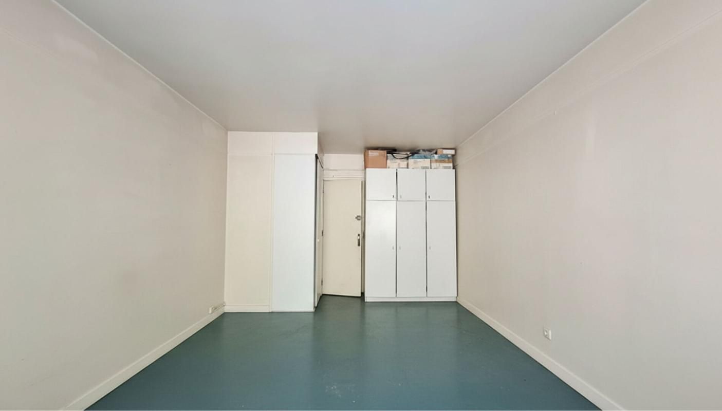 PARIS-16E-ARRONDISSEMENT Studio 30 m² Arc de Triomphe Paris 16 2