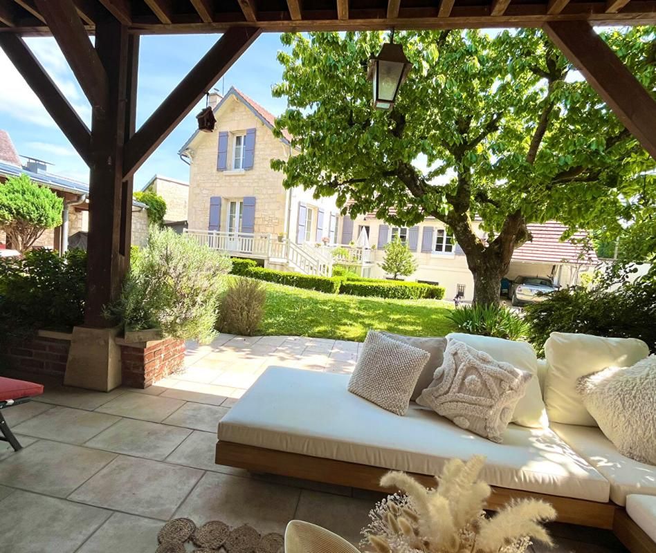 ATTICHY Belle propriété de 260m² 1
