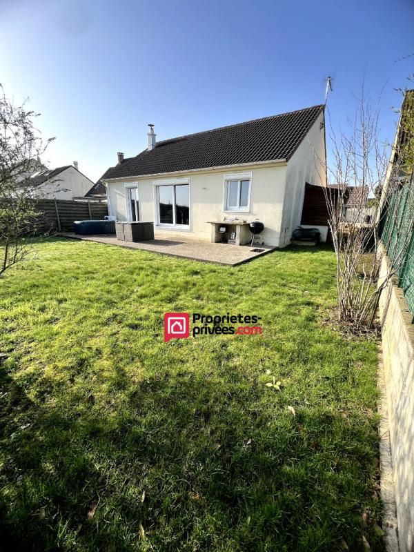 Vémars (95470)  maison individuelle de plain-pied avec sous-sol total et vue dégagée