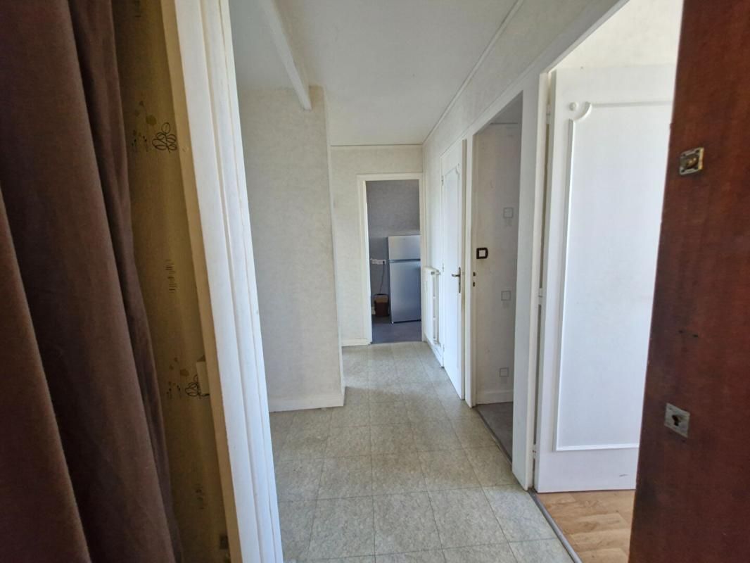 ROANNE ROANNE - APPARTEMENT T3 4