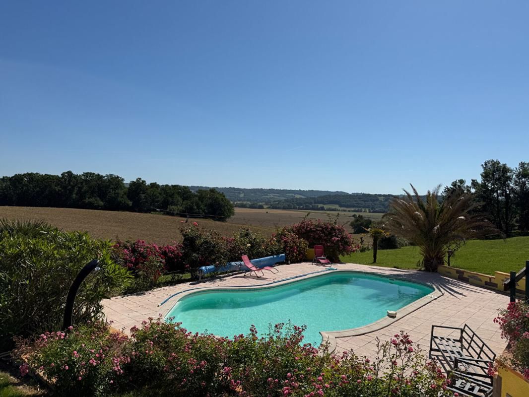AIRE-SUR-L'ADOUR Maison Aire Sur L Adour 6 pièce(s) 151 m2 1