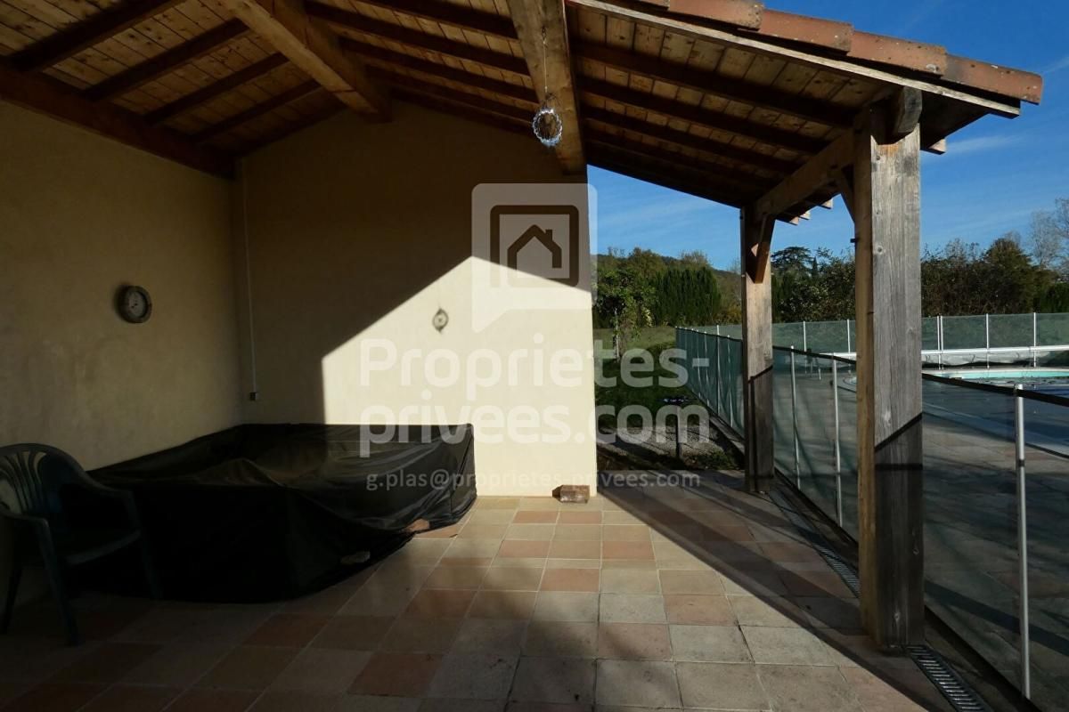 DURAVEL Propriété d'Exception en Pierre avec Piscine et 5 ha, Duravel (46700) 4