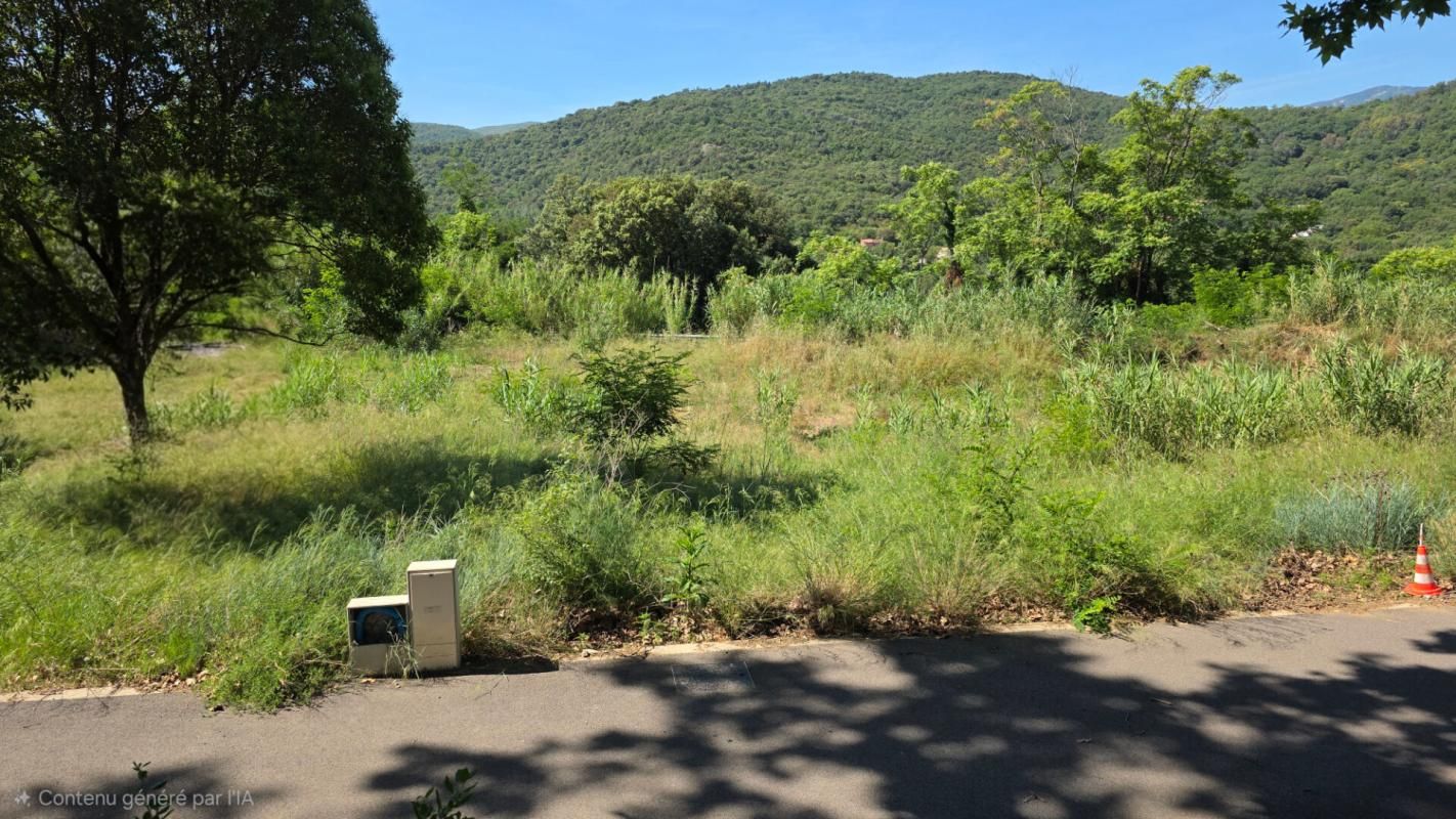 LES CLUSES Terrain Les Cluses 831 m2 2