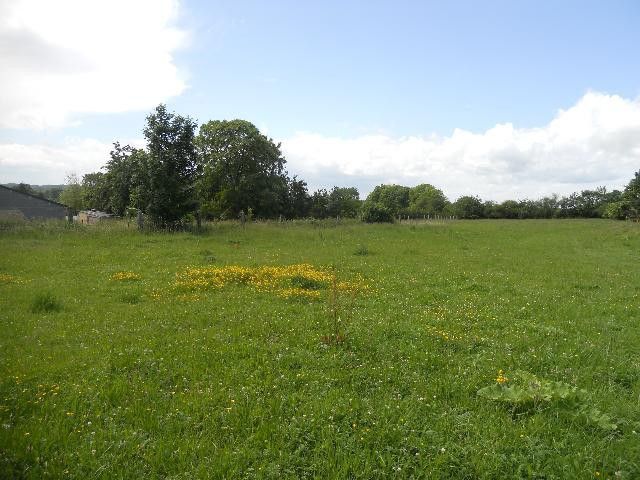 SAINT-QUENTIN Terrain  6390 m2 10 Min ST QUENTIN 2