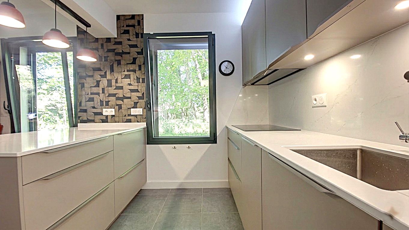 PESSAC Appartement comme NEUF Pessac 3 pièce(s) 84 m2 terrasse jardin garage 3