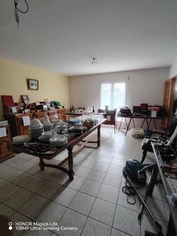 MONDOUBLEAU pavillon de plain pied dans secteur très calme et proche commodités 2