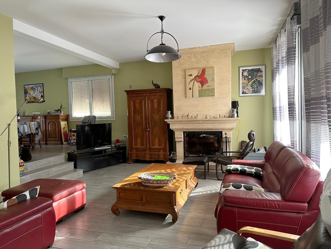 AGEY Maison indépendante de 180 m2 avec terrain de 1582 m2 3