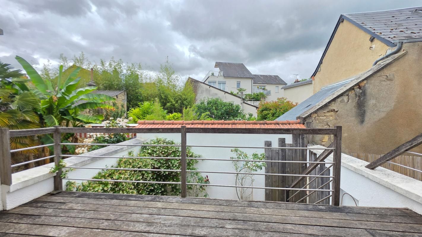 BOURGES BOURGES CENTRE MAISON DE 171M² 6 PIECES 5 CHAMBRES 3