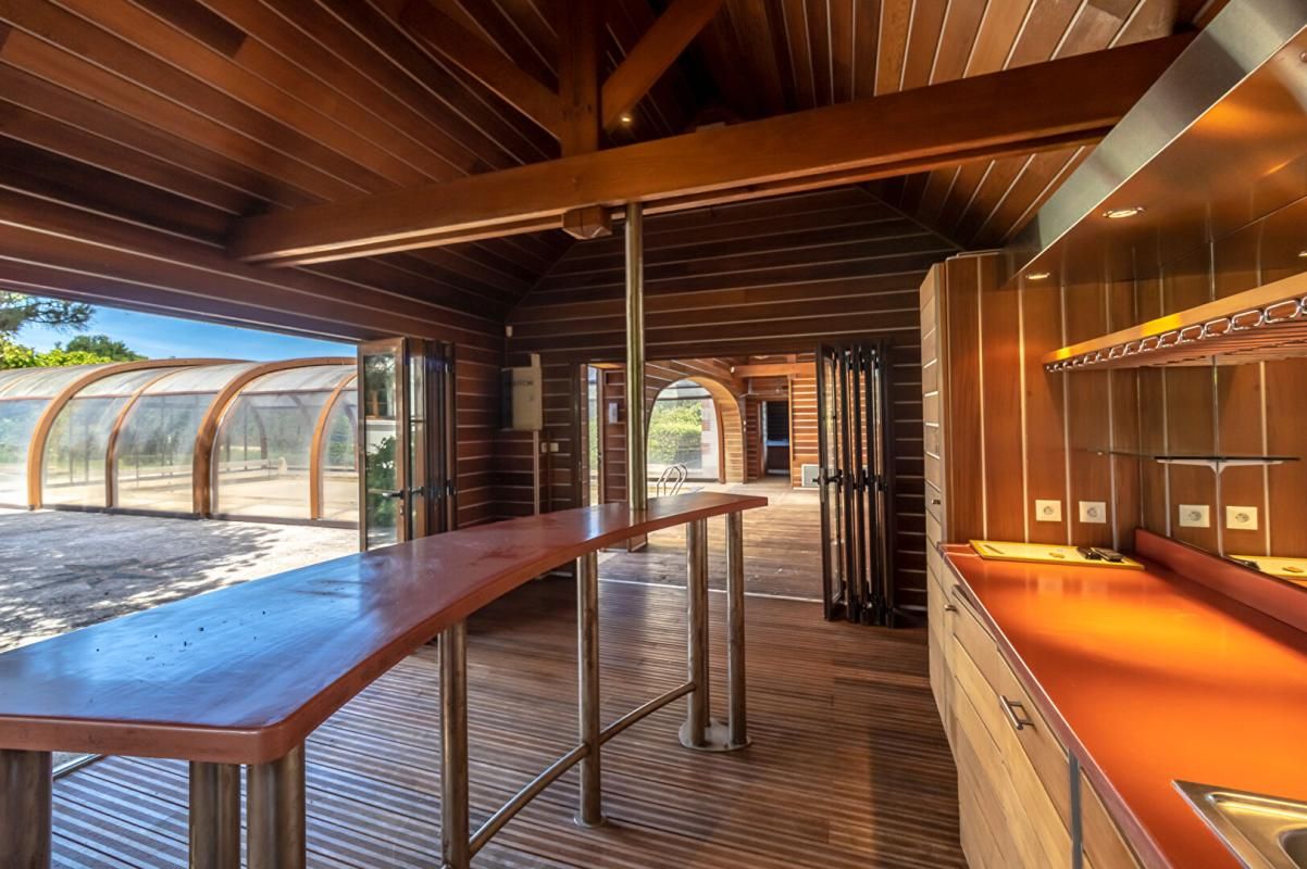 VILLEFRANCHE-SUR-CHER Maison Villefranche Sur Cher 12 pièce(s) 291.5 m2 3