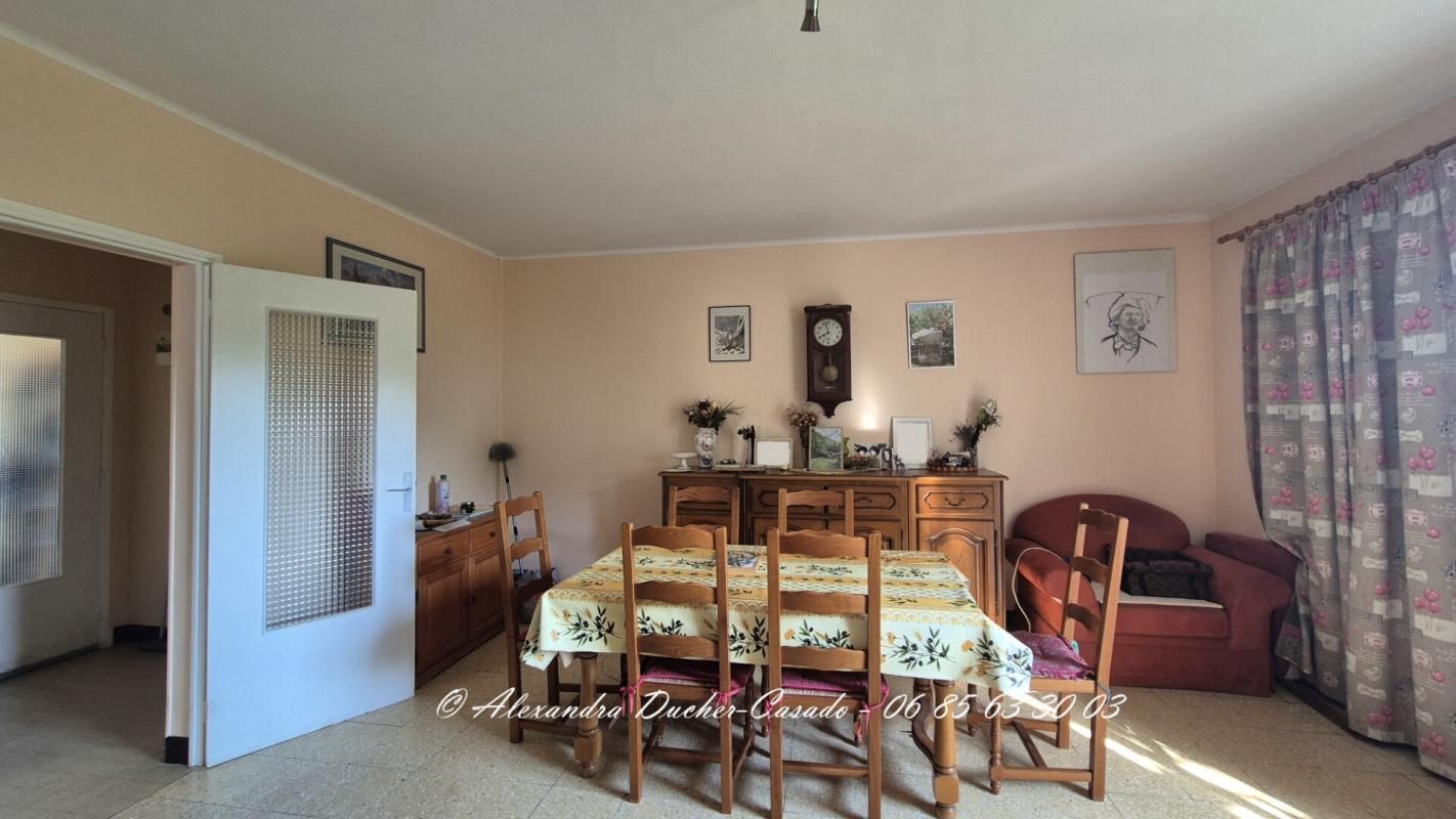 PEYRUIS Maison avec 2 logements au coeur de Peyruis 2