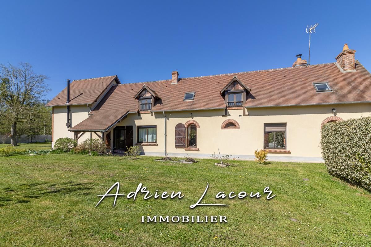 VILLEHERVIERS Maison Villeherviers 7 pièce(s) 206 m2 3