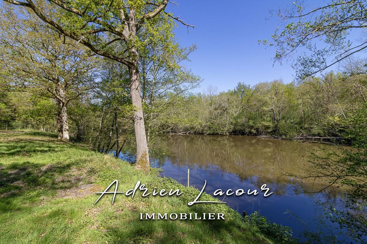 VILLEHERVIERS Maison Villeherviers 7 pièce(s) 206 m2 4