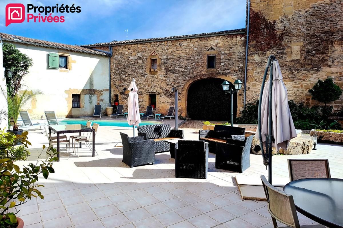 UZES Aux portes d'Uzès, une authentique bastide du XVIIIe siècle pensée pour recevoir" 4