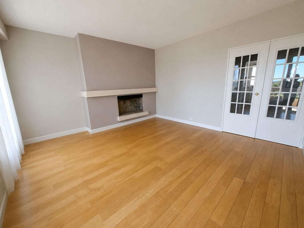 ANGERS Appartement  4 chambres 3