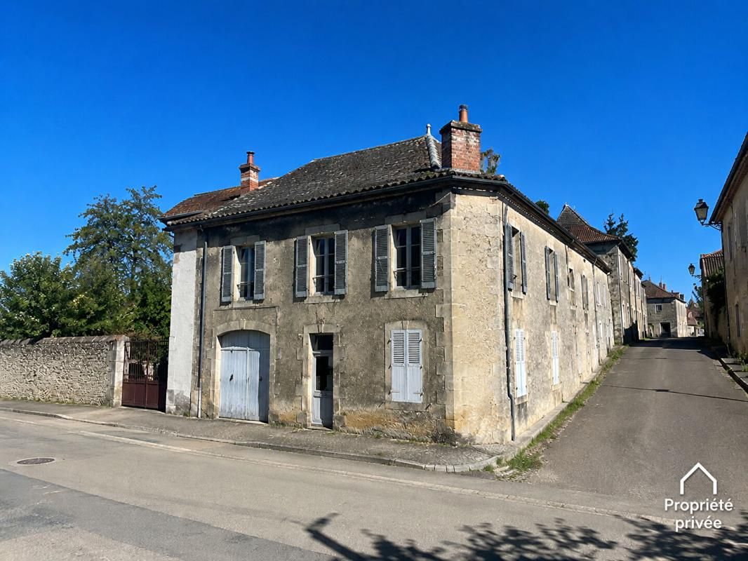 LORMES Maison Bourgeoise de caractère Lormes 7 pièce(s) 165 m2 1