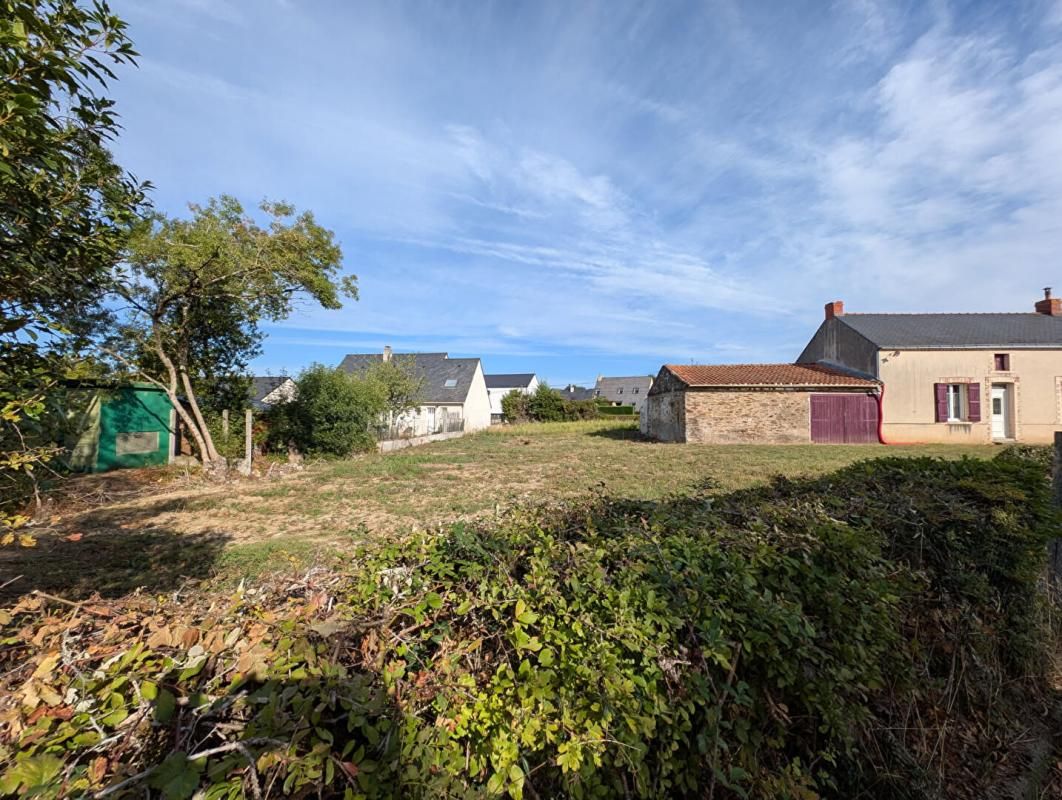 SAINTE-LUCE-SUR-LOIRE Terrain Sainte Luce Sur Loire 398 m2 2