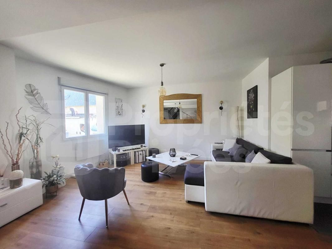SERMAISES Maison rénovée, 3 chambres, jardin et stationnement 4