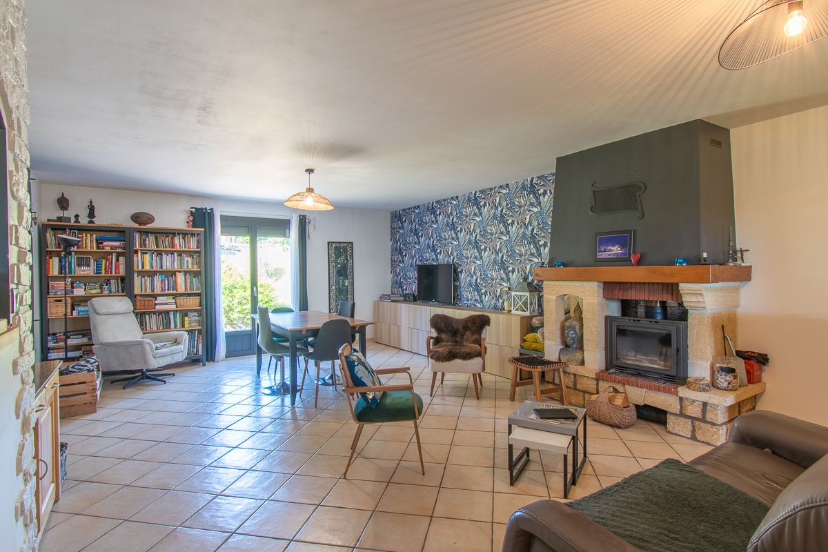 SAINT-HILAIRE-DE-COURT Maison Saint Hilaire De Court 7 pièce(s) 152.06 m2 3